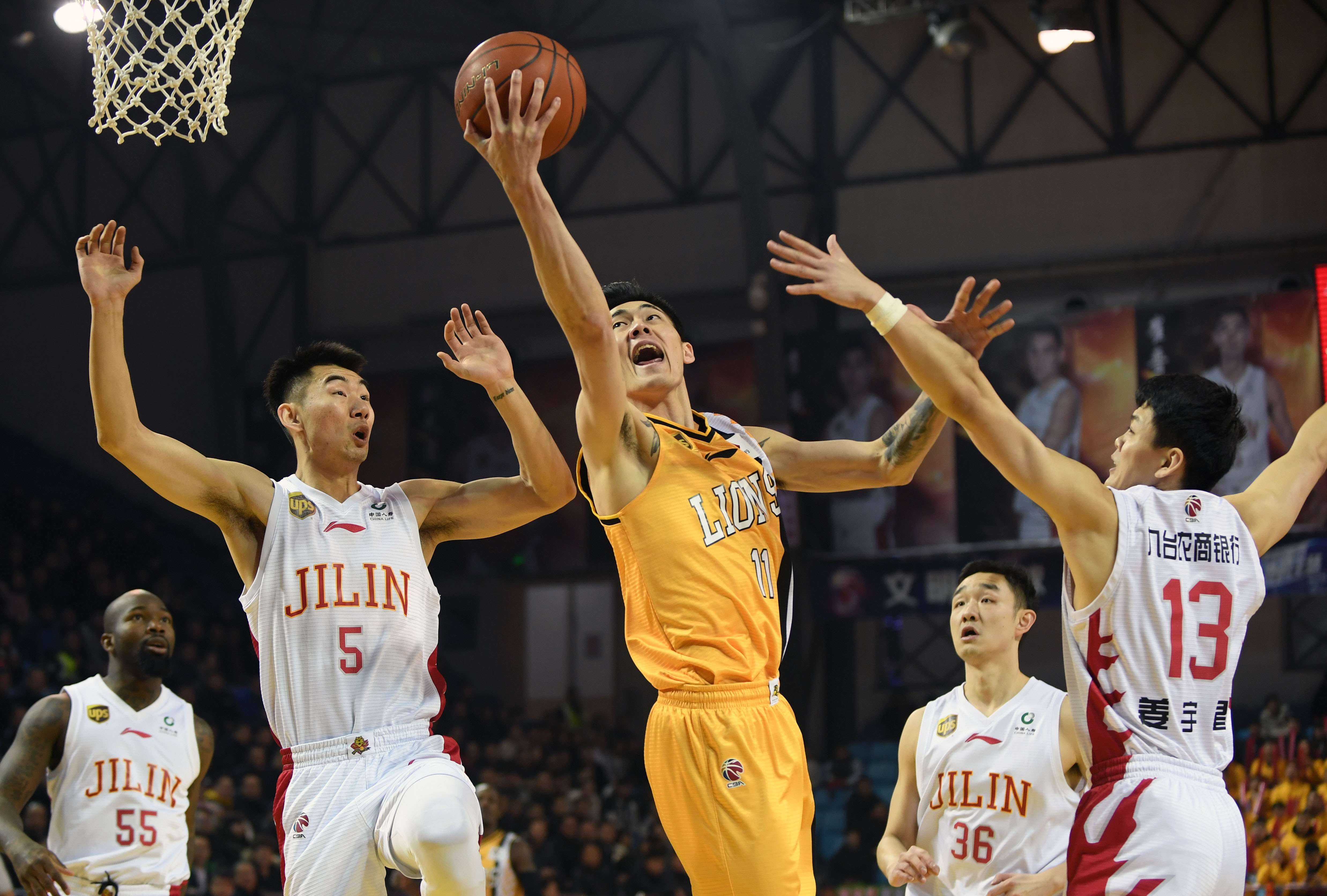 谁能和曼联三圣并肩？安迪-科尔：我选罗伊-基恩，伟大的领袖.