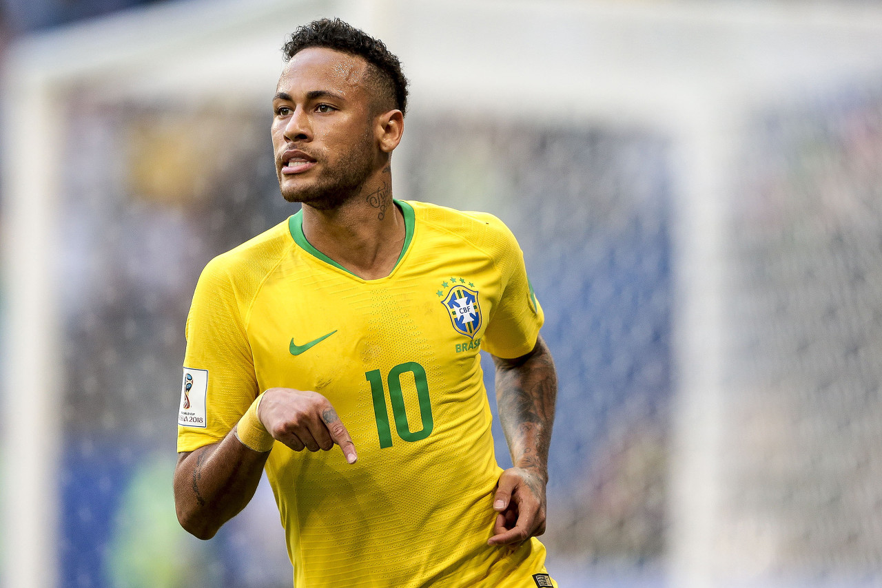 今天 20：01曼联实况足球英博中超大连英博0