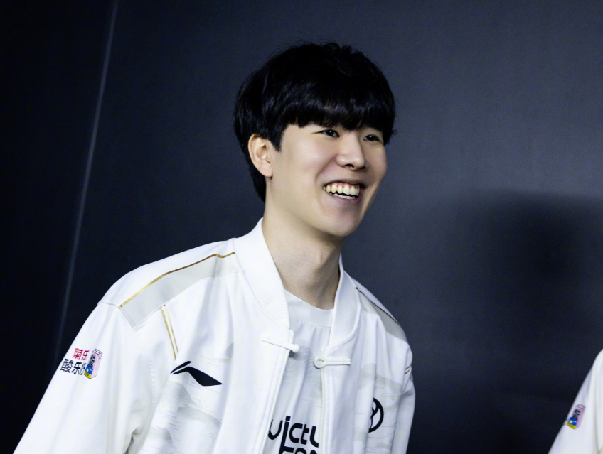 [CBA]一节制胜 新疆大胜深圳.