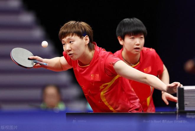 想象双膝 想象双膝