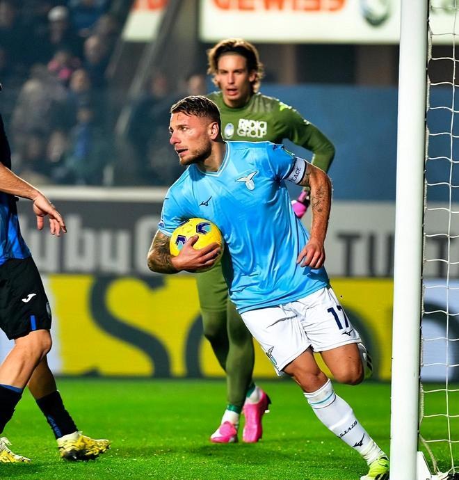 洛杉矶道奇官方推特：转发大谷翔平四夺 AP 大奖的推文，点赞数突破百万