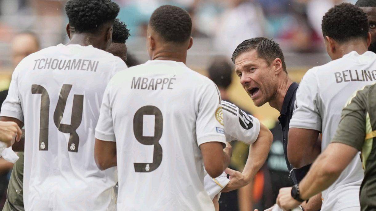 解析“没点”：当手牌总和为 10 或 20 时的尴尬境地。（剖析“没点”：手牌总和恰为10或20时的窘境）